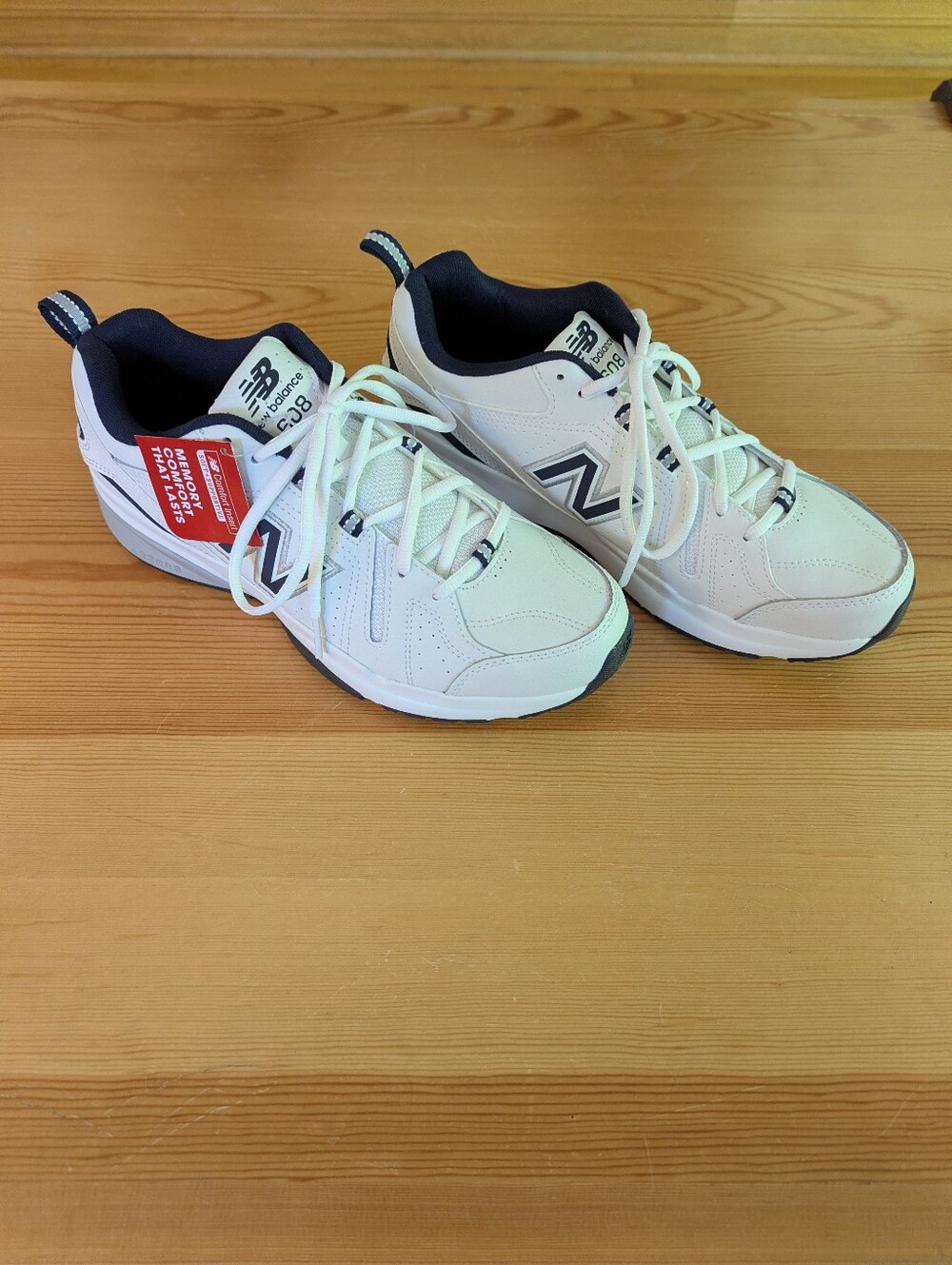New Balance 608v5 White and Navy Lace-Up Sneakers with Tags Size 10 Men's